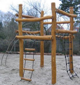 Nyitott torony Kötéllétrával Közterületre