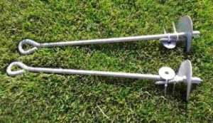 Földhorgony játszótéri elemek rögzítéséhez