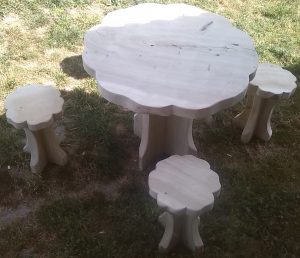 Asztalok székek ülőkék sokféle kivitelben